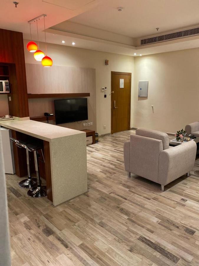 Thwary Hotel Suites Riyadh Eksteriør billede